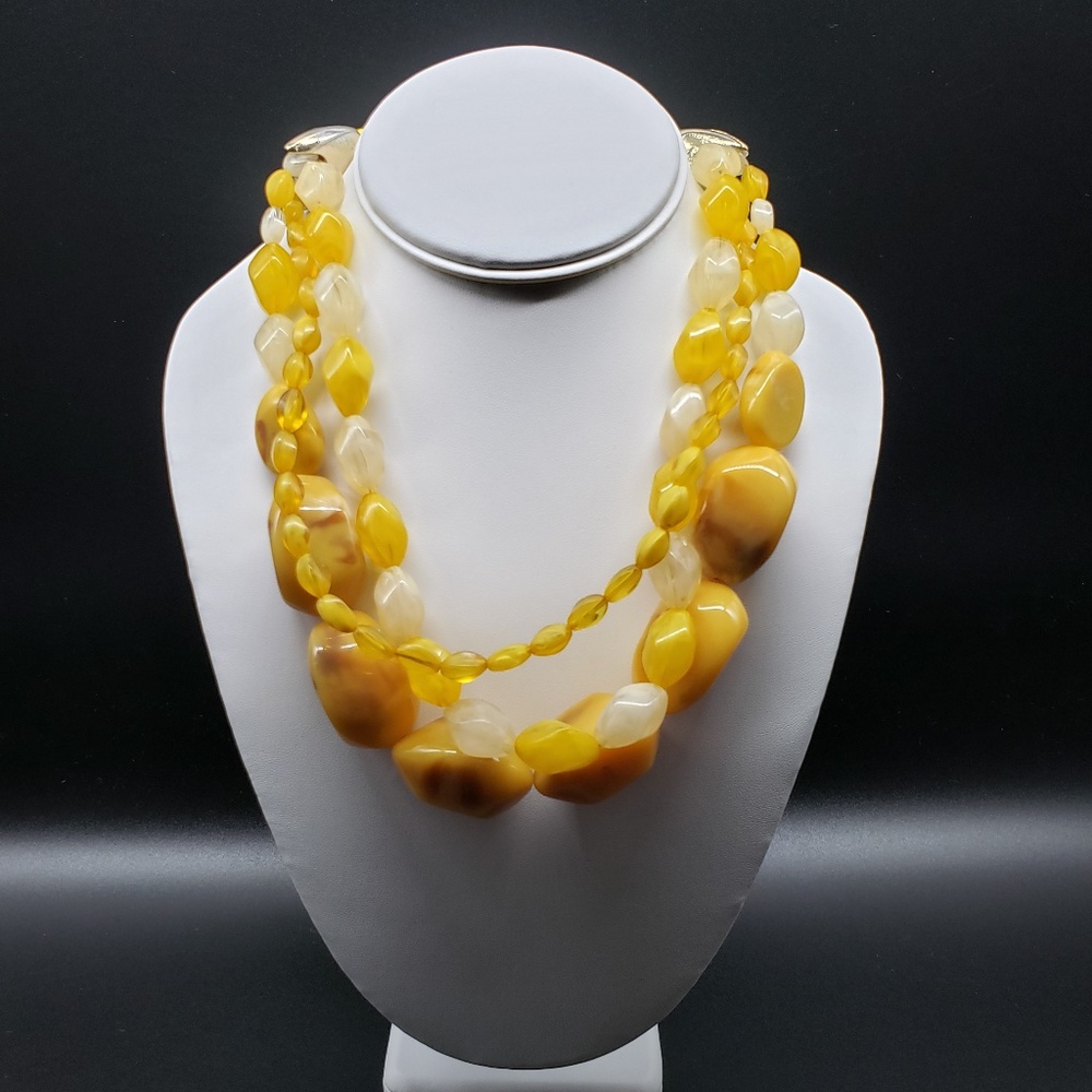 LAST CHANCEMango 3-Strand Stone Statement Necklace